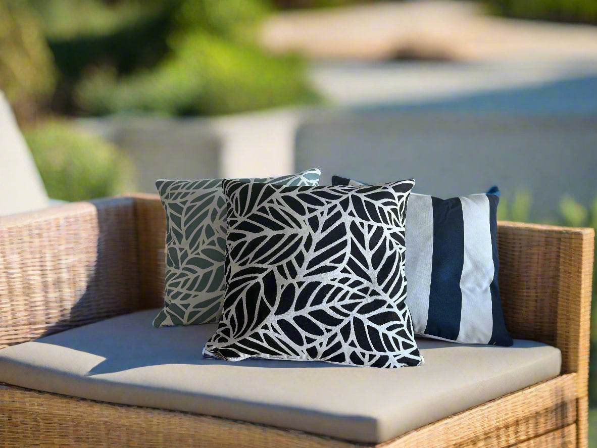 Outdoor Throw Cushions - Lazy Beanz